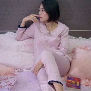 Bộ pijama lụa nhung cổ sen bèo