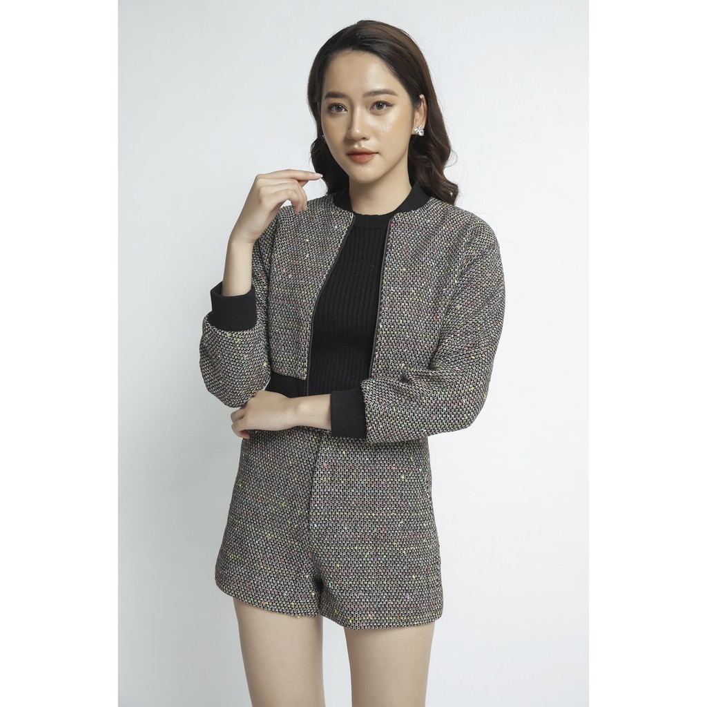 Áo khoác nữ dáng ngắn họa tiết kẻ IVY moda MS 70B6571 | BigBuy360 - bigbuy360.vn