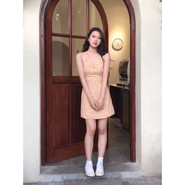VÁY/ ĐẦM MINI 2 DÂY HOA NHÍ DÁNG NGẮN - MINI FLORAL DRESS