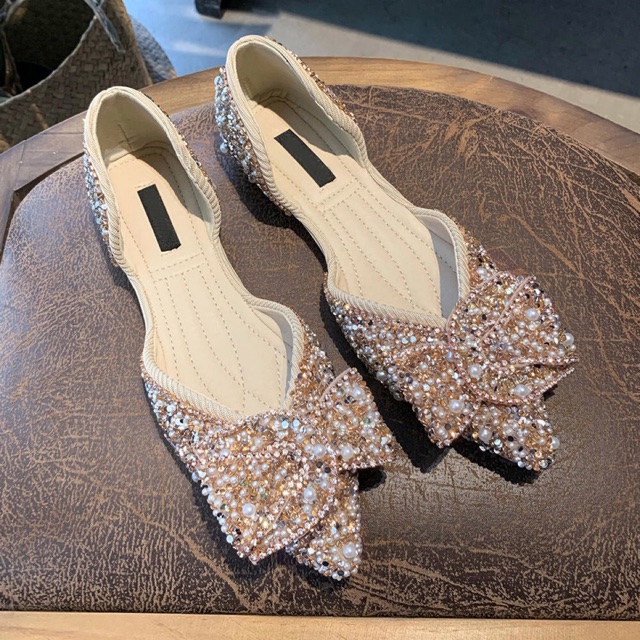 Bệt nơ đính đá 2021