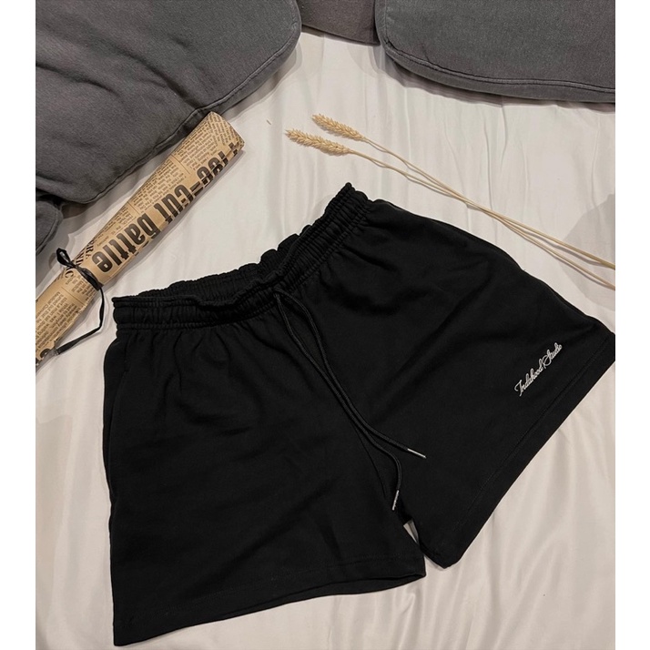 QUẦN SHORTS LOGO THÊU WASHED INDAHOOD STUDIO ( CHẤT DÀY / FORM OVERSIZE / TRÊN GỐI )