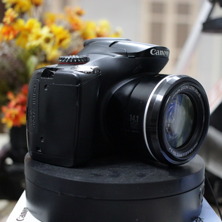 Máy ảnh Canon SX30is quay fullHD màn hình xoay lật