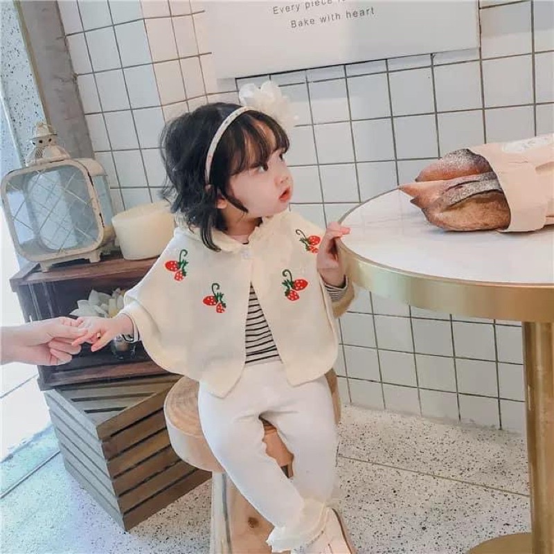 Áo choàng dâu tây_