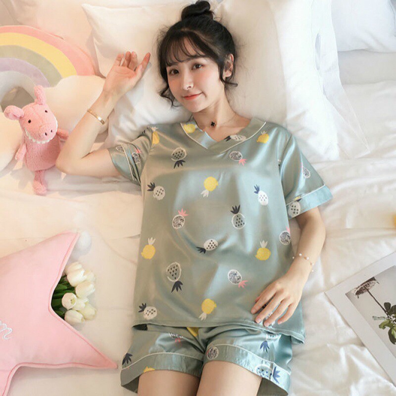 Đồ bộ pijama, bộ lụa cộc đùi cổ chữ V hoạ tiết hoạt hình ( Hàng QC )