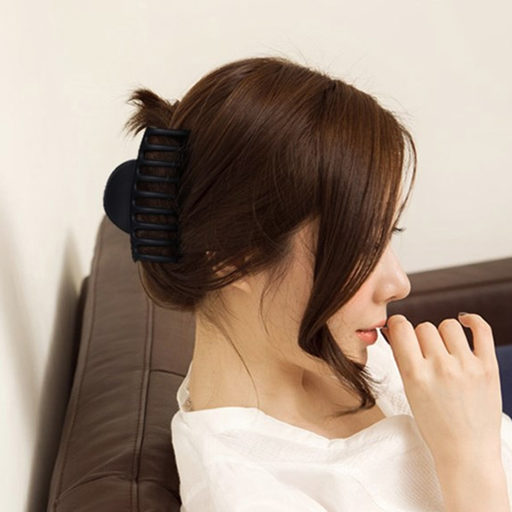 (Hàng Mới Về) Kẹp Tóc Nhựa Màu Trơn Dùng Khi Tắm Tiện Dụng