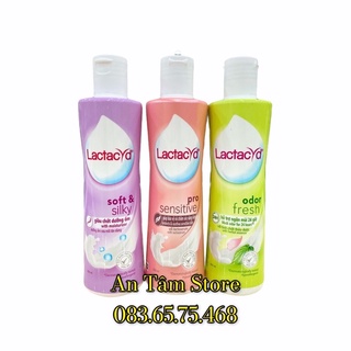 Vệ sinh phụ nữ Lactacyd Lá trầu không và hoa hồng (chai 150ml)
