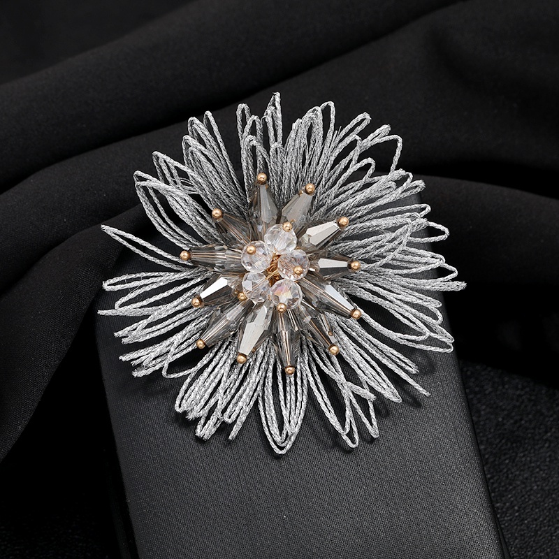 Cài Áo Hình Pháo Hoa Đính Đá Thời Trang Thu Đông