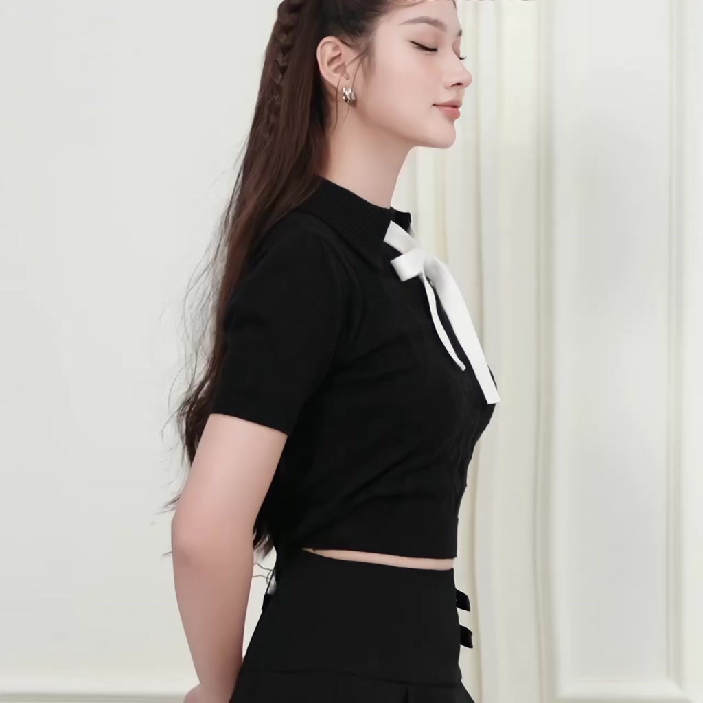 TINGOAN® - Áo len đen crop bề mặt len hoạ tiết quả trám buộc nơ YURI YURI TOP/BL | BigBuy360 - bigbuy360.vn