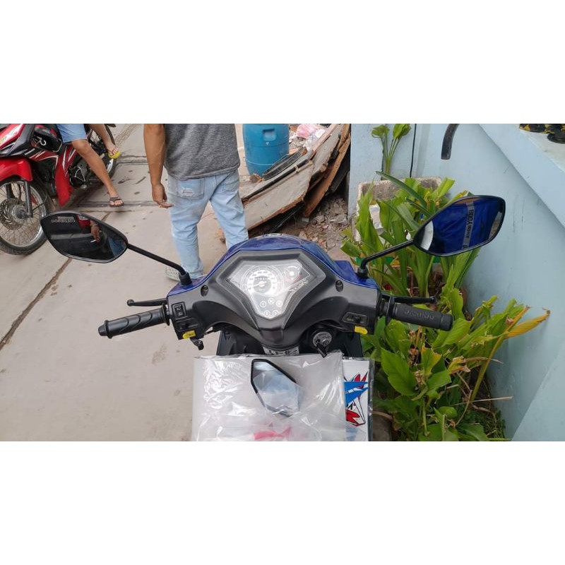 Kính hậu Suzuki GSX150