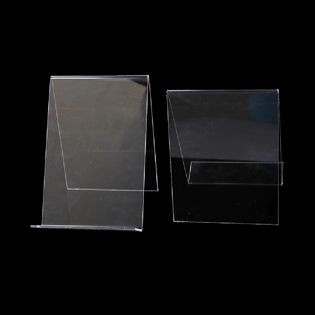 1 Giá Đỡ Sách Được Trưng Bày Bởi