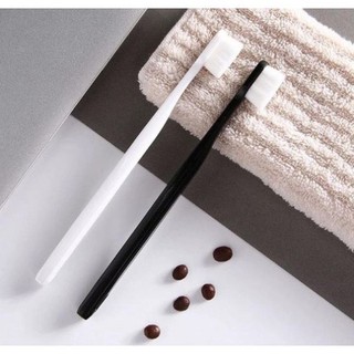 Bàn Chải Đánh Răng Than Hoạt Tính Sợi Lông Nano Siêu Nhỏ Cho Răng Nhạy Cảm ( CÓ HỘP ĐỰNG )