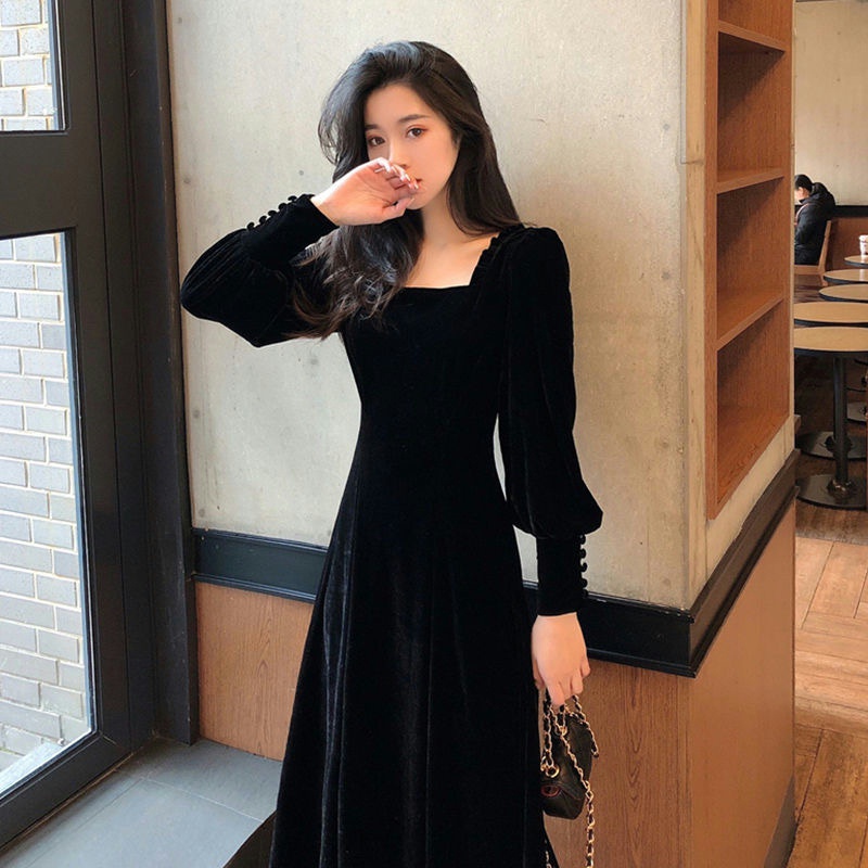 Đầm nhung cổ vuông tay dài dáng ôm thời trang mùa xuân Pháp 2021