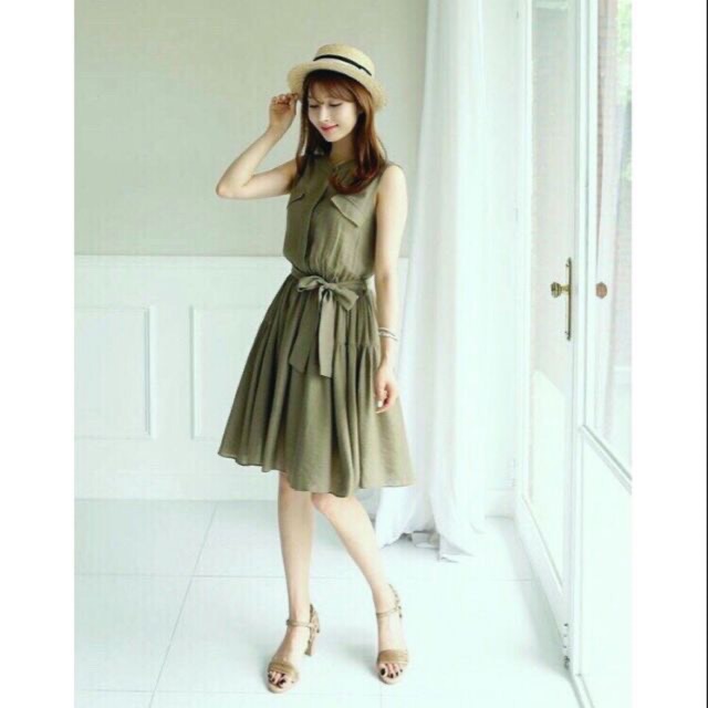 Đầm xoè 2 túi nắp MH