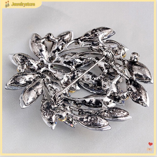 Ghim cài áo hình hoa đính đá Sapphire sang trọng