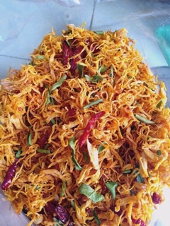 200g KHÔ GÀ LÁ CHANH