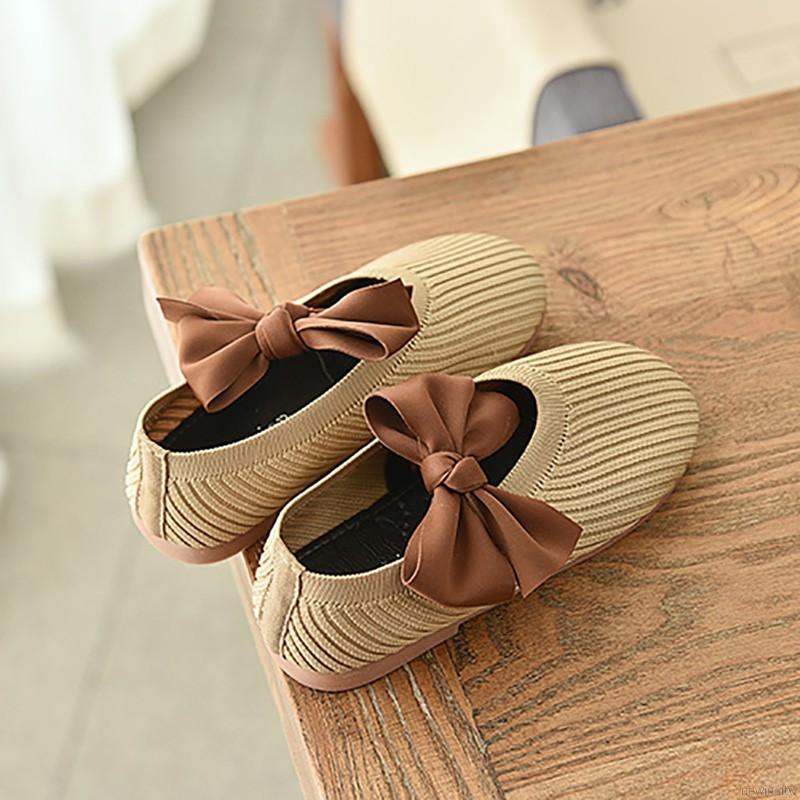 Đôi giày búp bê trang trí nơ xinh xắn cho bé gái