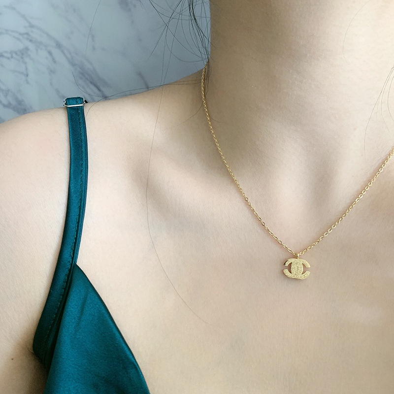 Dây chuyền titan nữ không gỉ không phai màu thiết kế thời trang thanh lịch