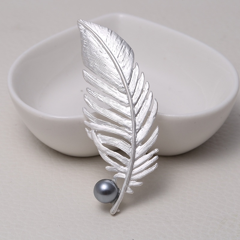 Trâm Cài Áo Hình Chiếc Lá Thời Trang