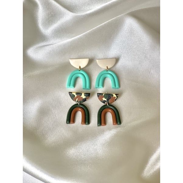 Khuyên tai đất sét polymer - Random
