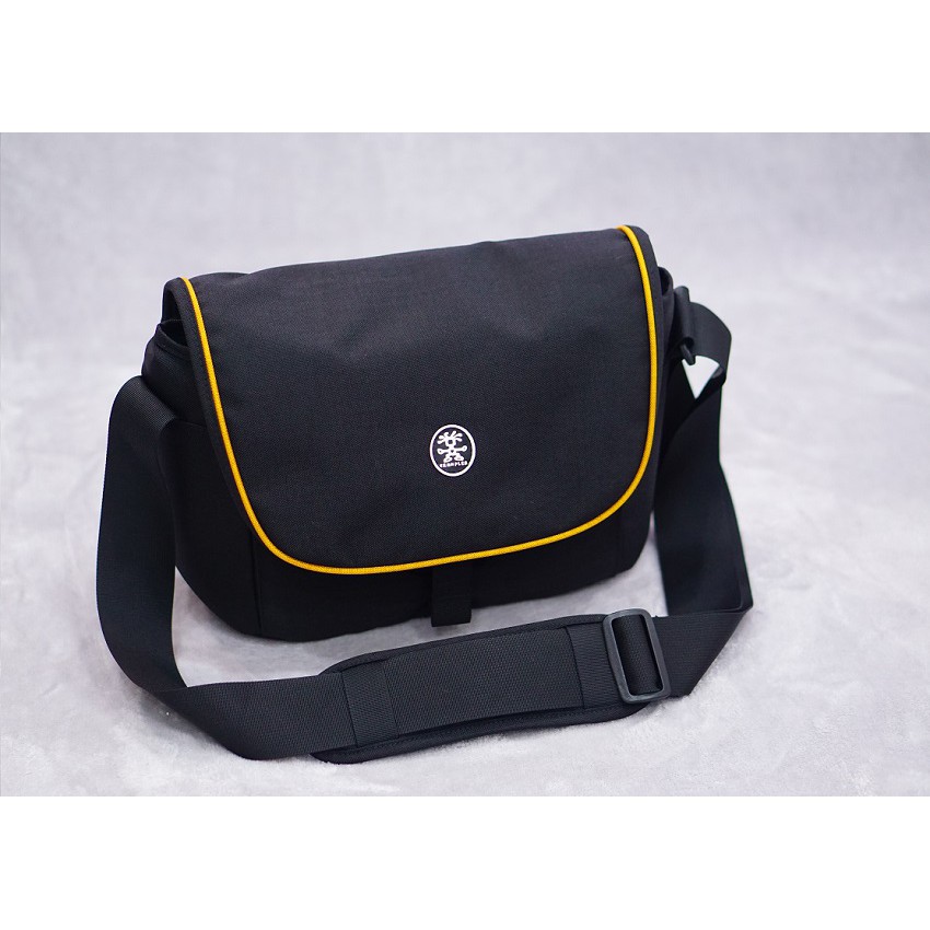 Túi Máy ảnh Crumpler Cupcake 7500( có ngăn ipad)