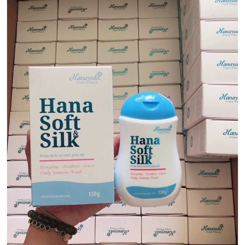 Dung dịch vệ sinh phụ nữ Hana Soft Silk