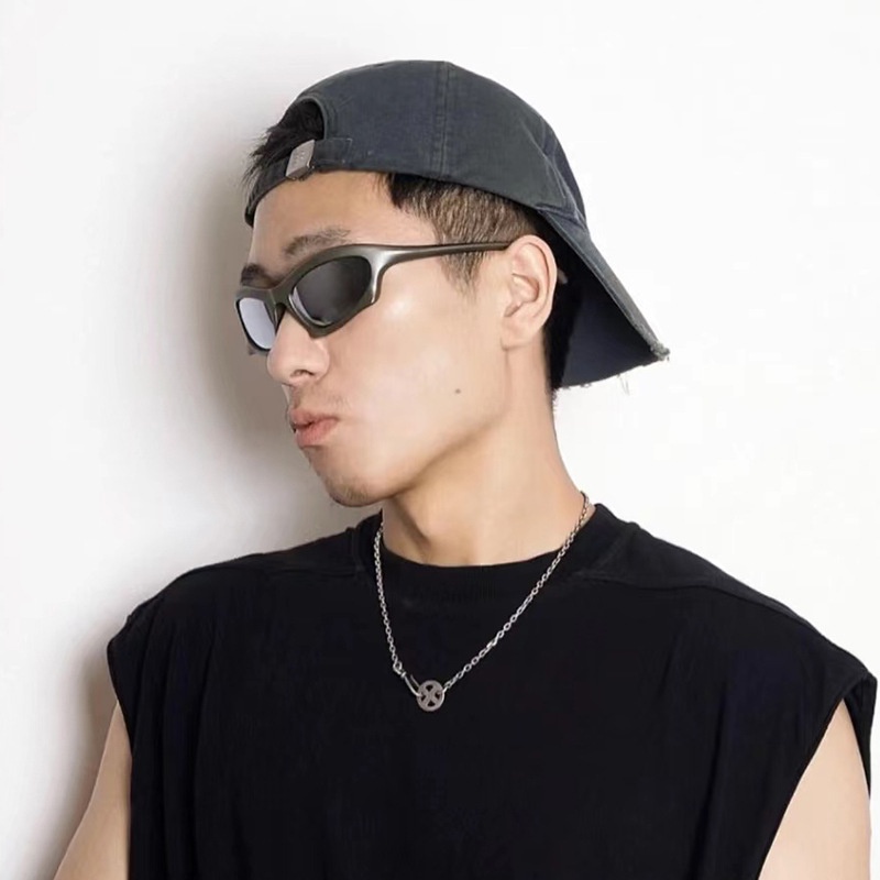 (KIQI-FASHION) COD Kính Mát Y2K Chống Tia UV Phong Cách Retro Thời Trang Cho Nam Nữ