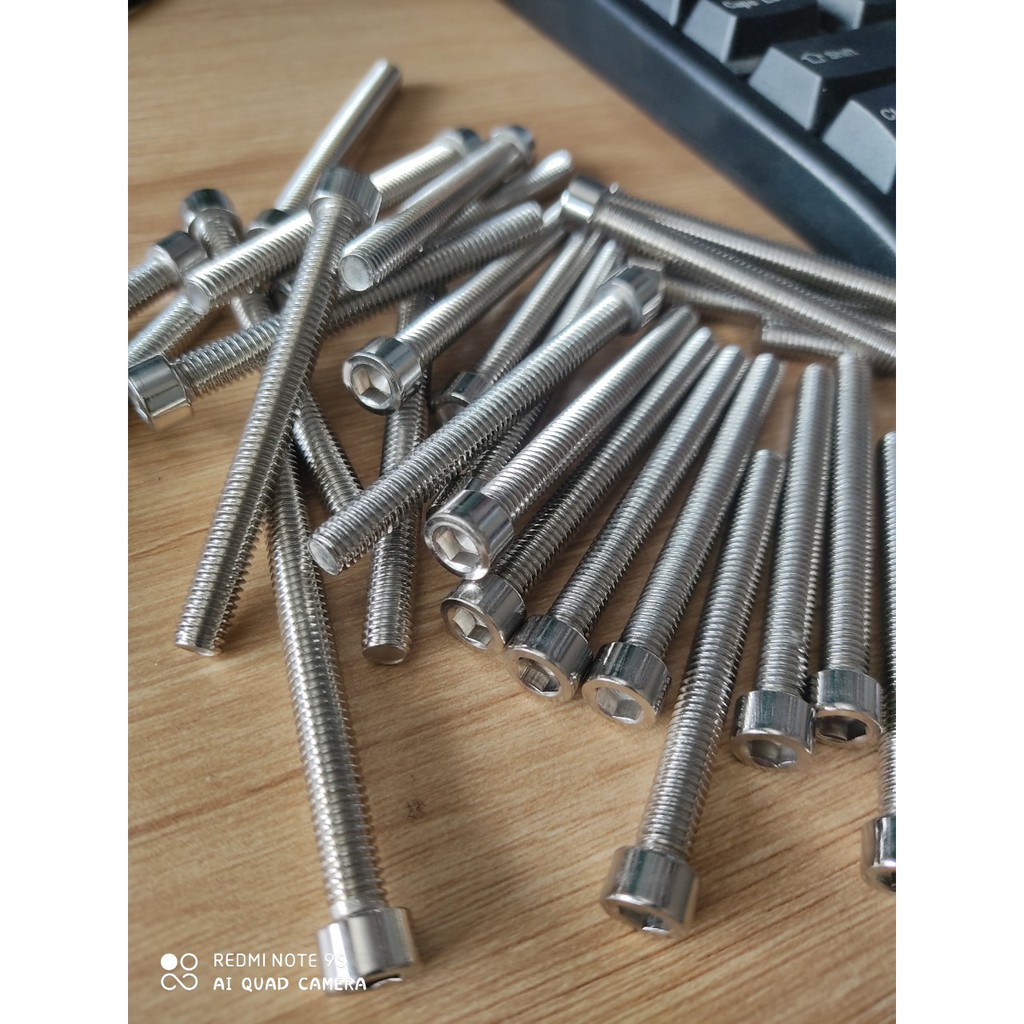 Gói 20 cái Bulong lục giác chìm 6ly/ 8ly. Dài: 10mm/20mm/30mm/40mm/50mm/60mm/70mm Chất liệu: INOX