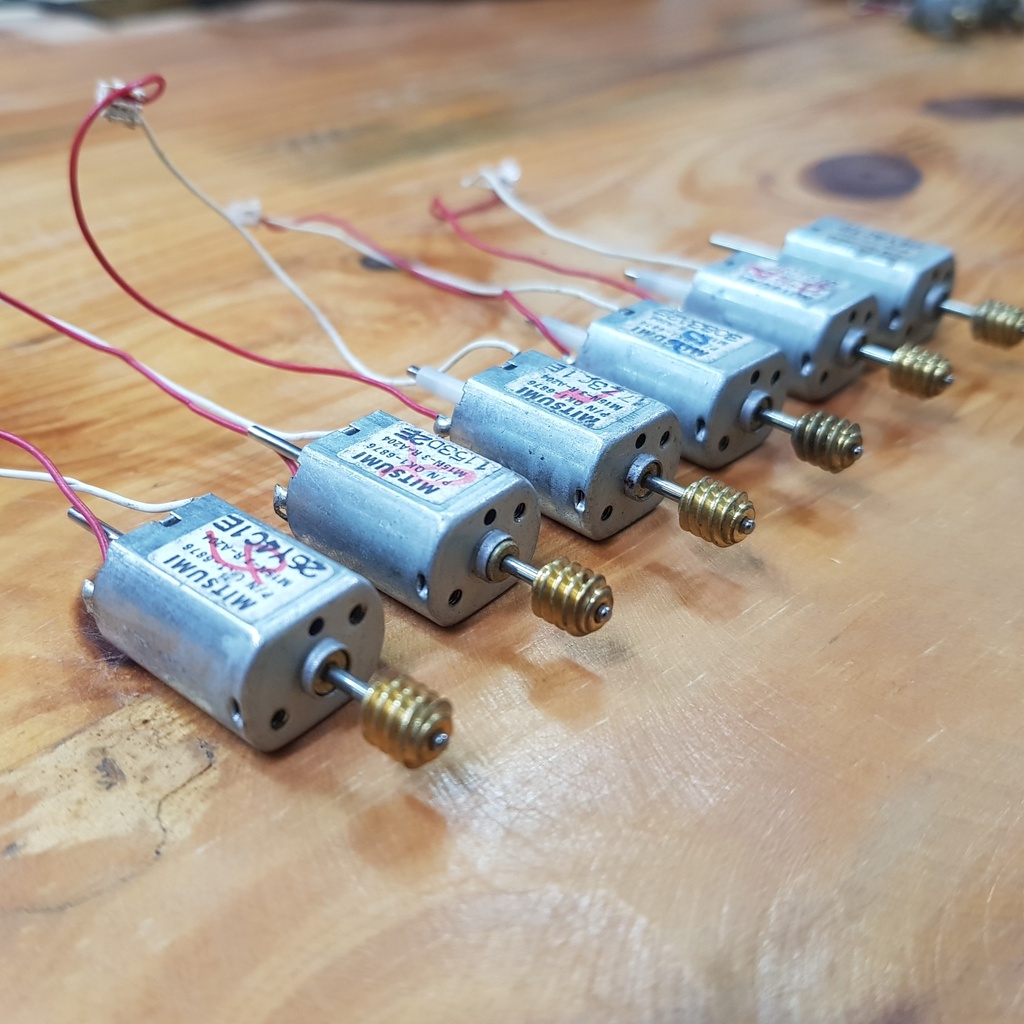 Combo 5 chiếc động cơ DC3-6-12VDC Sử dụng làm mô hình, đồ chơi, robot