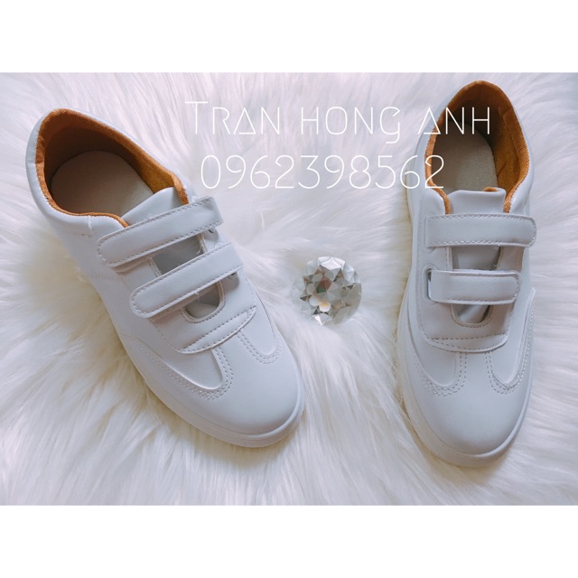 Giầy sneaker dán