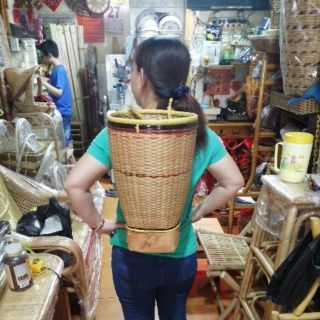 Gùi làm bằng mây