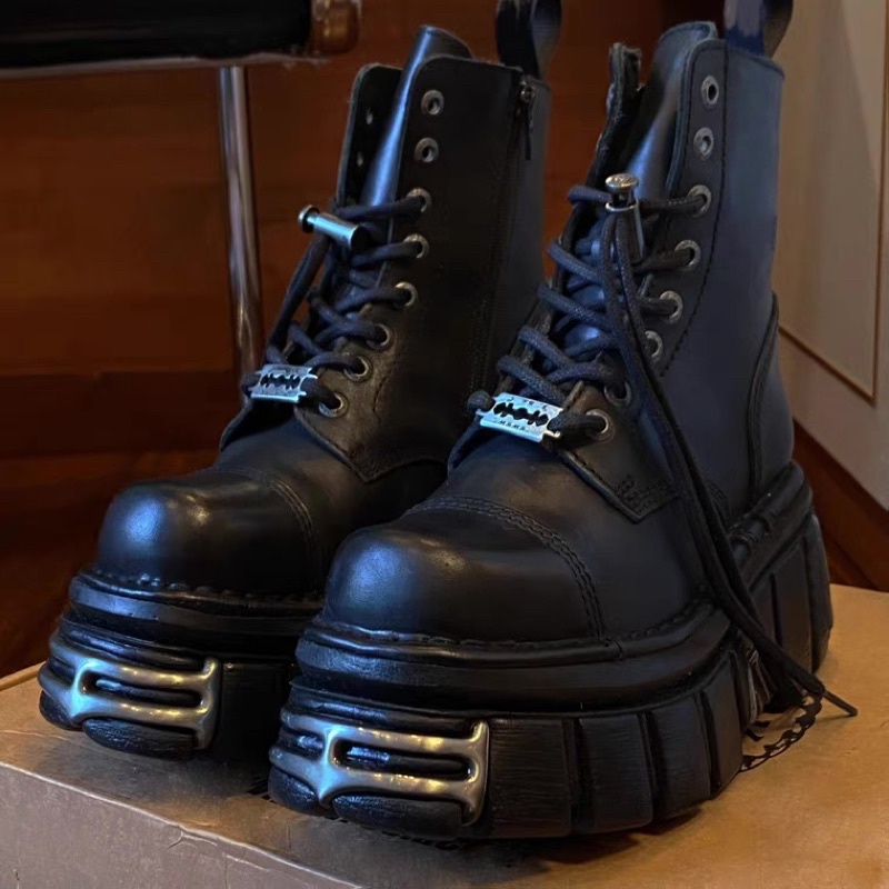 BỐT L104 GOTHIC ROCK ĐẾ CAO 6CM