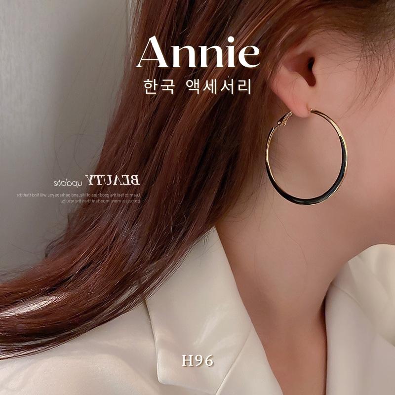 Bông tai tròn nhiều kiểu cá tính thời trang Hàn Quốc ANNIE