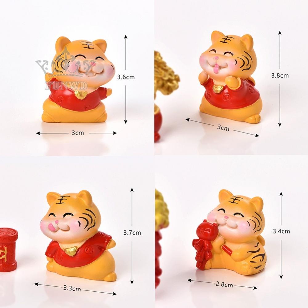 Tượng chú hổ dễ thương trang trí cho năm mới