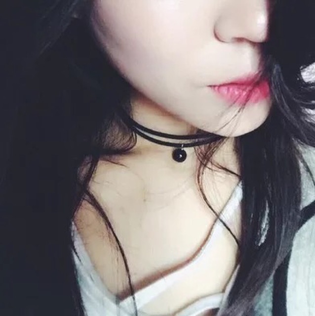 Vòng cổ đen CHOCKER có 23 mẫu đẹp để chọn