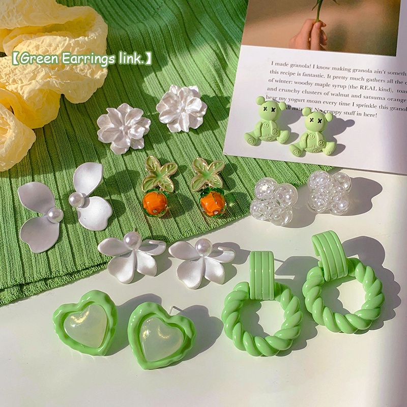 Khuyên Tai Đính Hoa Màu Xanh Lá Kiểu Hàn Quốc Sang Trọng
