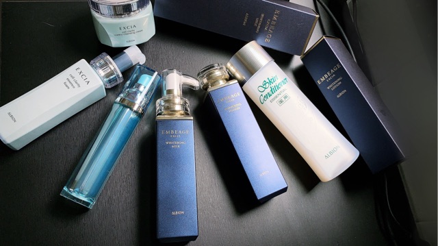 FULLSIZE - Embeage white sữa dưỡng và lotion fullsize