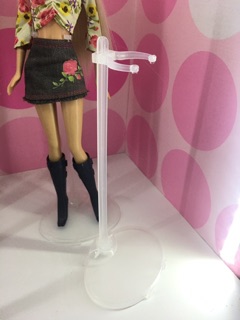 CHÂN  ĐẾ BÚP BÊ BARBIE