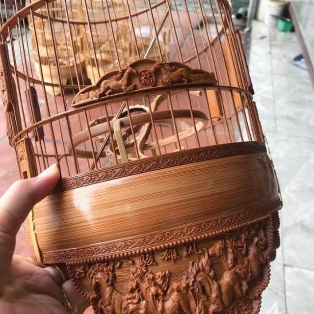 lồng khuyên bát mã