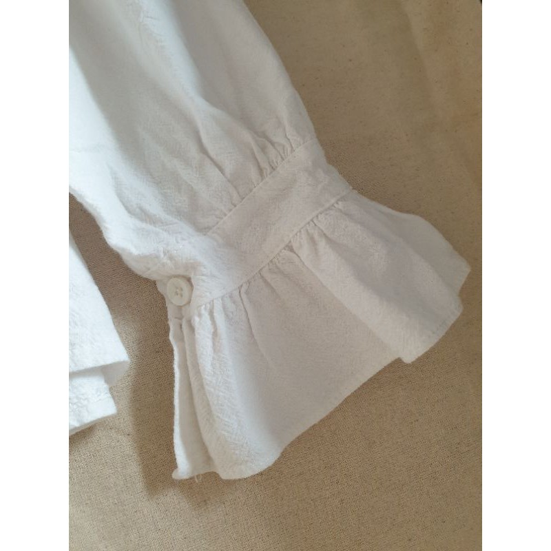 2hand- Áo dáng xòe tay bồng