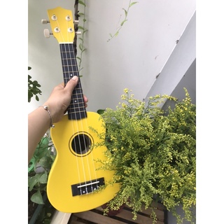 Đàn ukulele soprano màu vàng