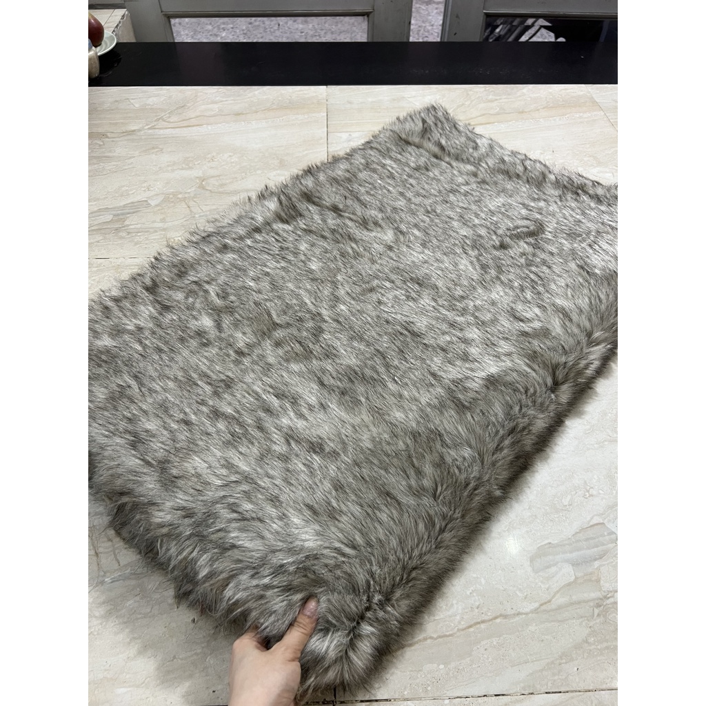 Thảm Lông Chụp Hình Màu Xám Bạc