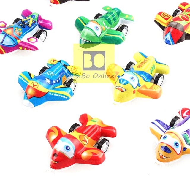 Máy bay lên dây cót ,đồ chơi cực hot cho các bé (giao màu ngẫu nhiên )