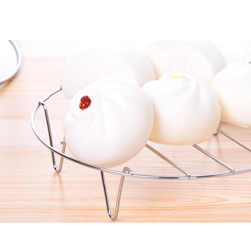 Vỉ inox 4 chân dùng để hấp đồ hấp bánh siêu tiện lợi - Đường kính 19cm