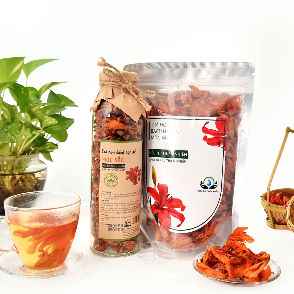 Trà hoa bách hợp đỏ sấy khô Mộc Sắc lọ thủy tinh, hoa lily đỏ, hoa loa kèn đỏ của Siêu Thị Thiên Nhiên