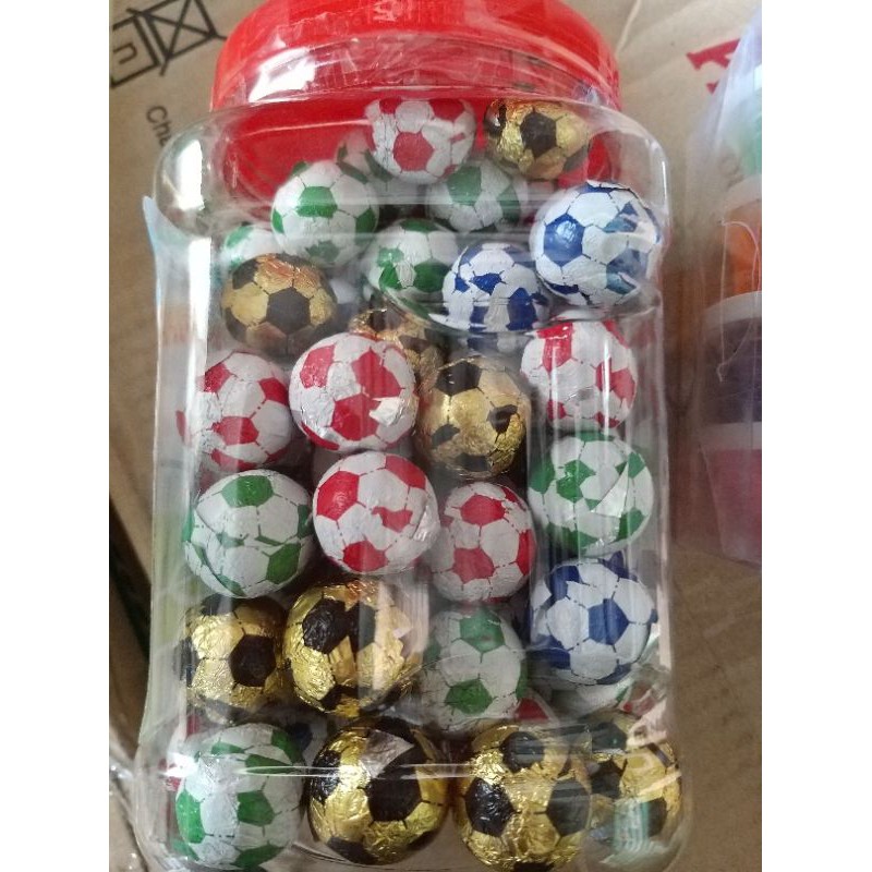 sô cô la hình quả bóng