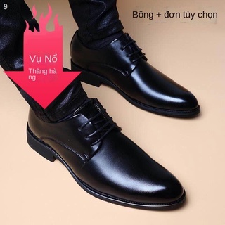 Giày da nam công sở kiểu Anh phối ren dáng trẻ trung, đơn giản và linh hoạt phù hợp với các mùa xuân, hạ, thu, đông