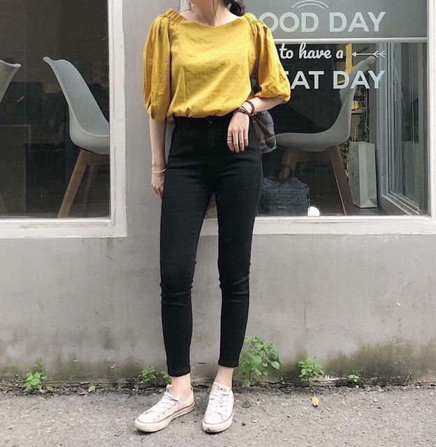 Quần jean skinny màu đen cơ bản co giãn nhiều