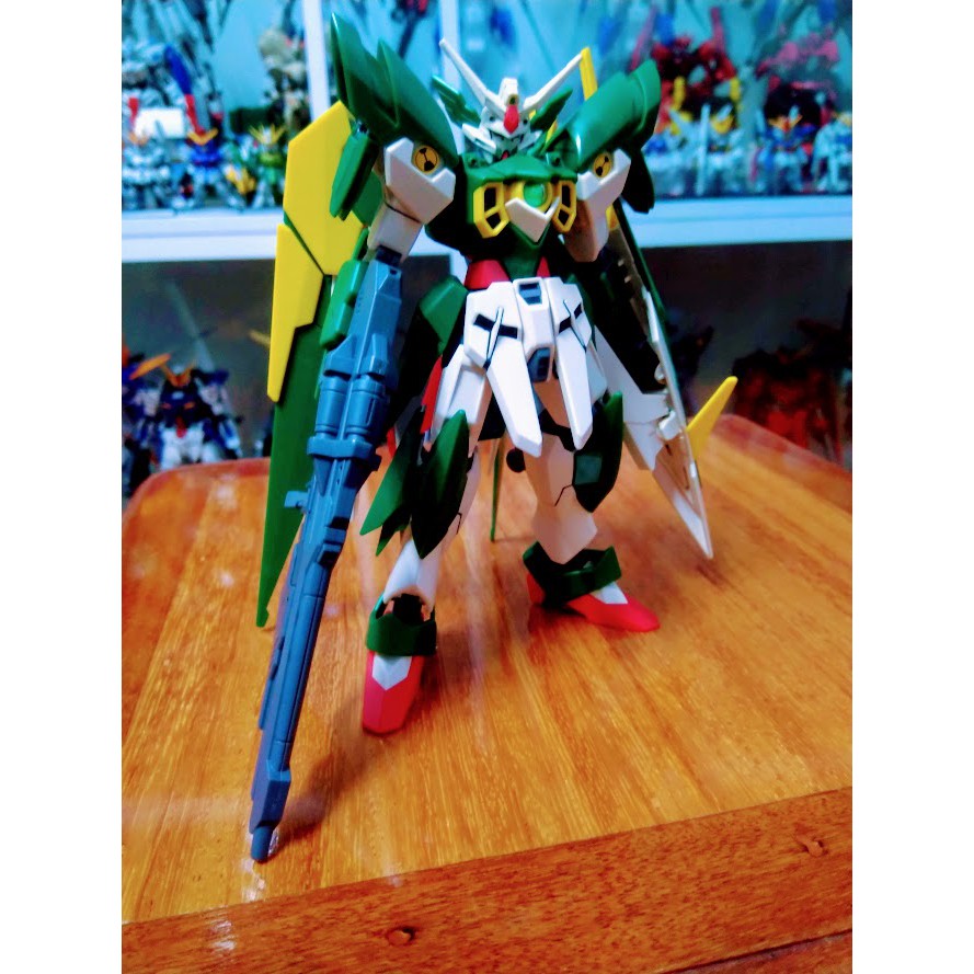 Mô hình Hg wing fenice Renascita gundam bandai 2nd