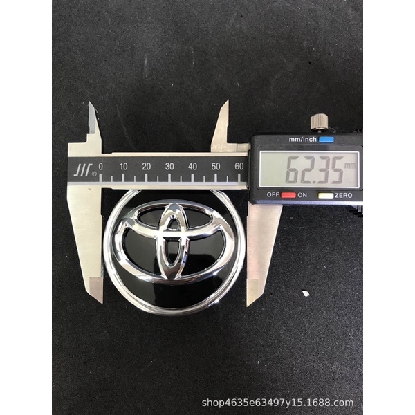 Logo chụp mâm, ốp vành la zăng bánh xe ô tô Toyota, đường kính 57mm/60mm/62mm/68mm