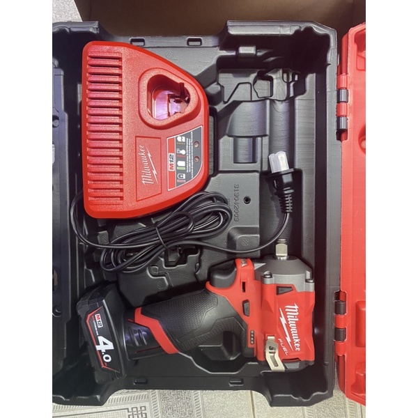 Máy siết bu lông milwaukee m12 FIWF12-0C